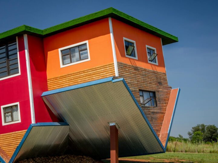 Casa de cabea para baixo